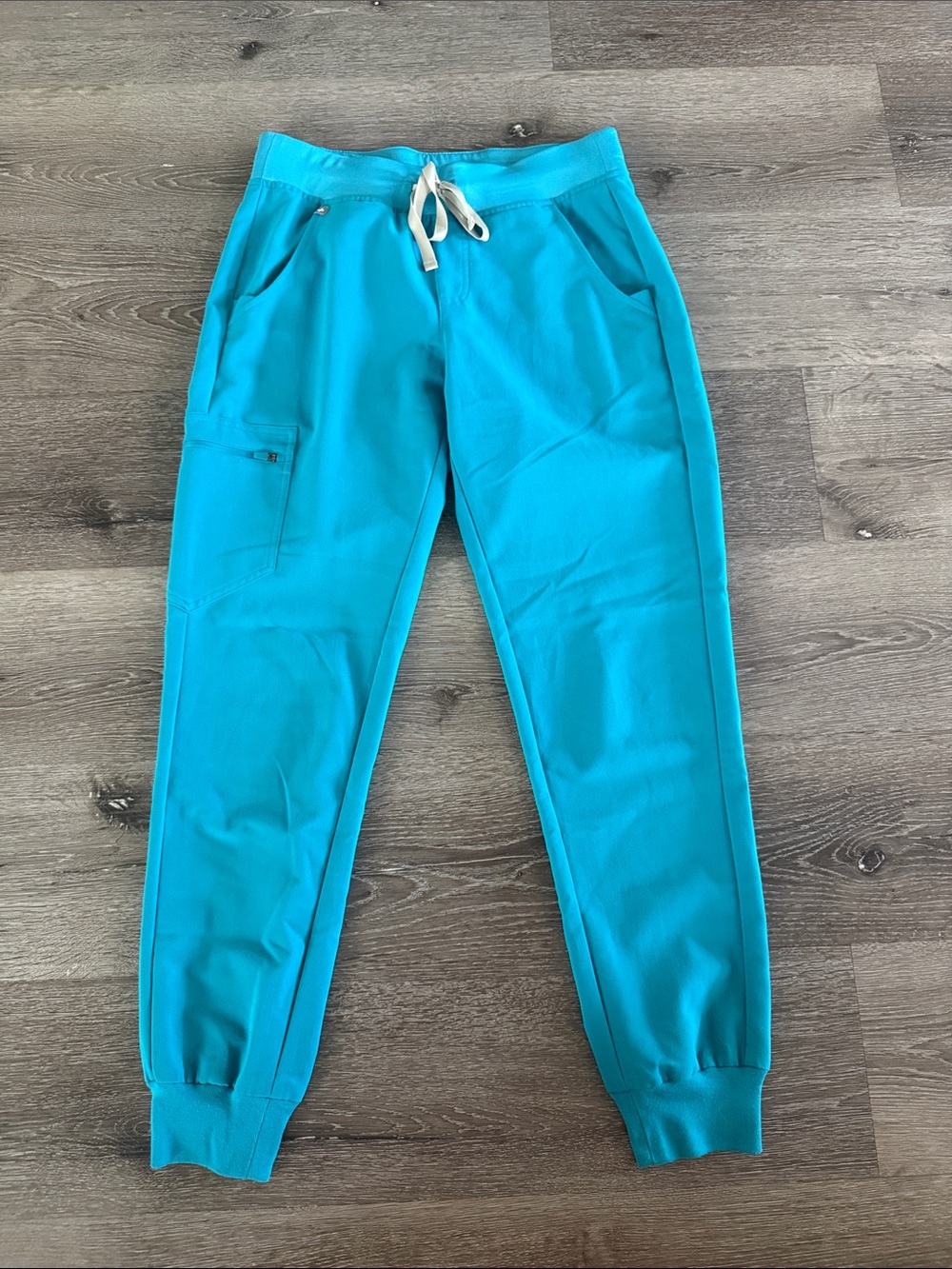 FIGS Aqua Zamora Jogger Scrub Pants, size small